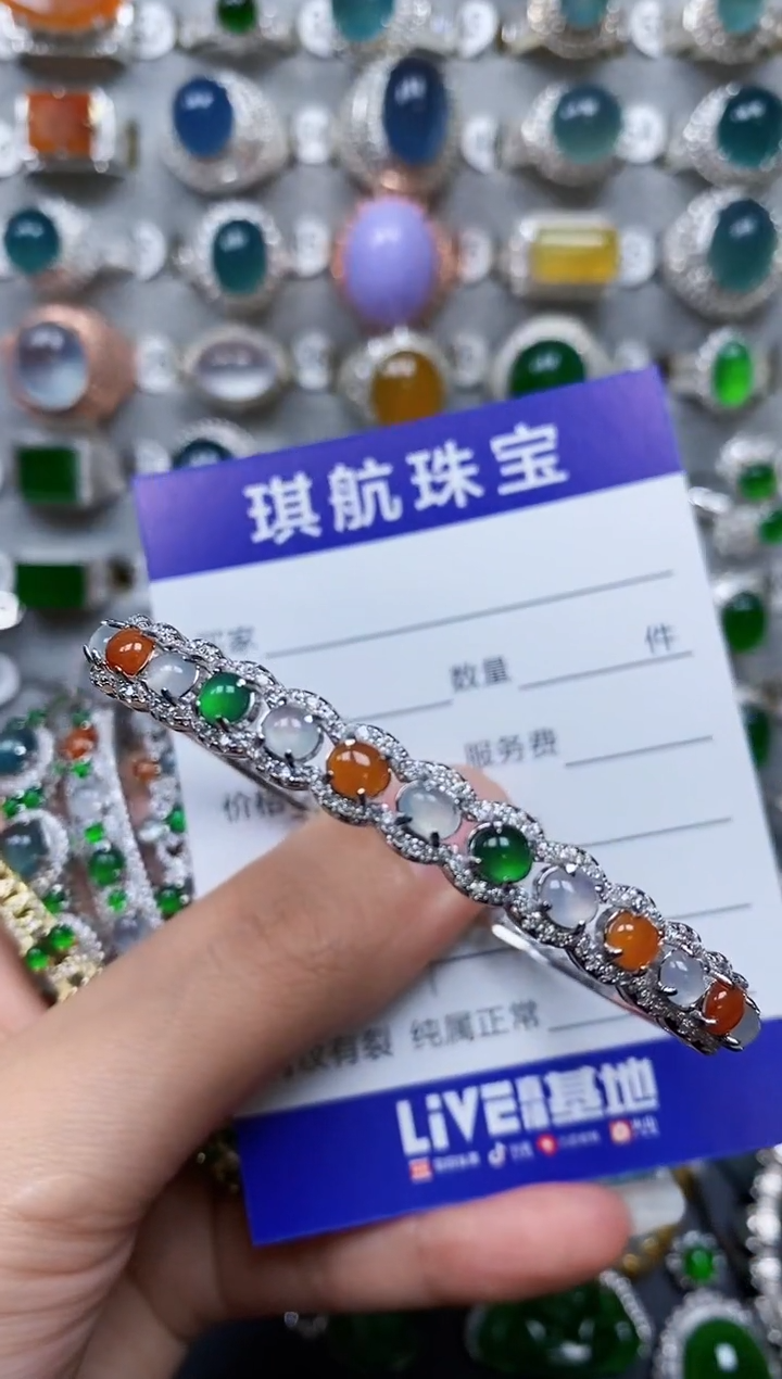 【闪购商品】翡翠手镯银S925镶嵌0587