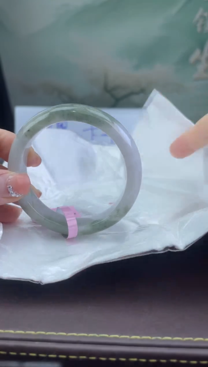 翡翠手镯未镶嵌3翡翠手镯（微瑕）