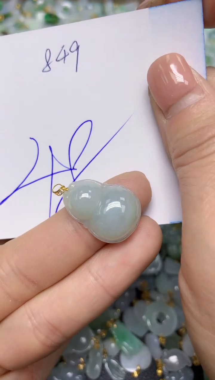 【闪购商品】翡翠挂件18K金镶嵌 天然翡翠A货