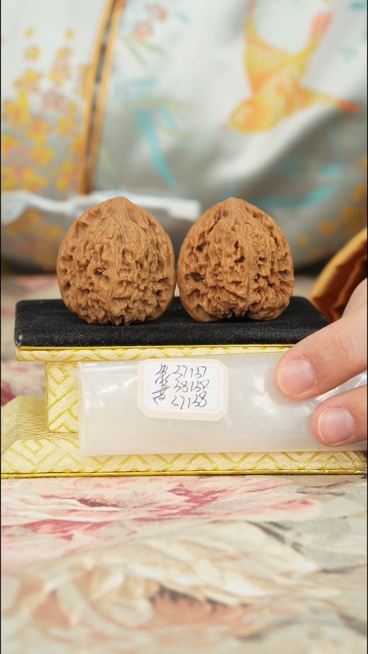 【闪购商品】文玩核桃吊坠原产地南将石