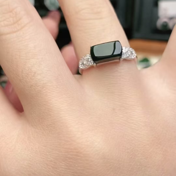 鑫辰珠宝天然A货翡翠银镶嵌设计款开口女戒指时尚百搭