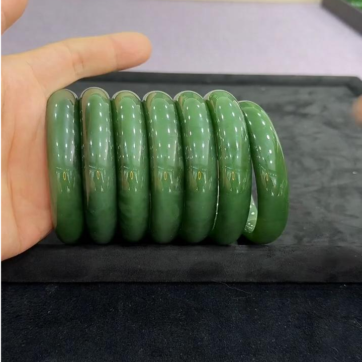 【老郑家】和田玉手镯一支(多样性发1件) 