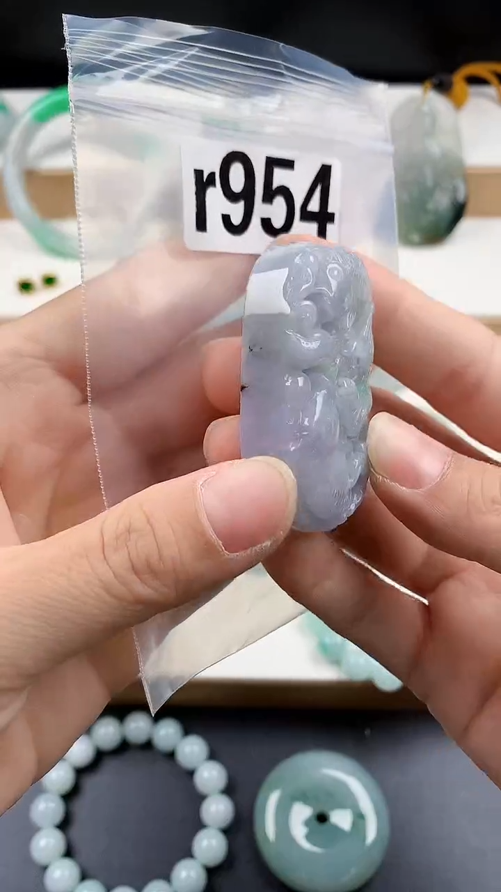 颈饰未镶嵌翡翠天然翡翠吊坠挂件