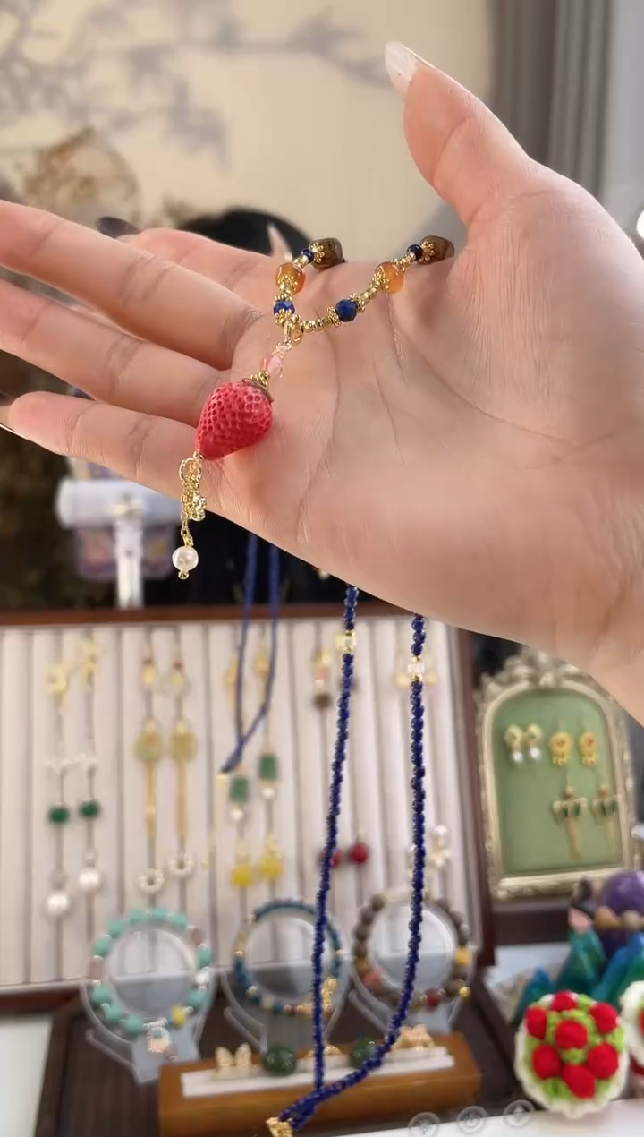 铜合金无小草莓吊坠