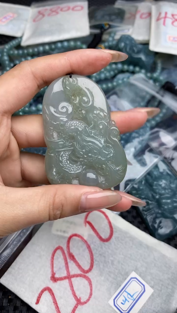 【闪购商品】翡翠颈饰未镶嵌111111111