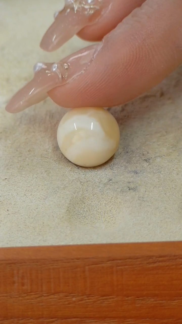 【闪购商品】蜜蜡裸石未镶嵌俄料圆珠12.1mm1.001克