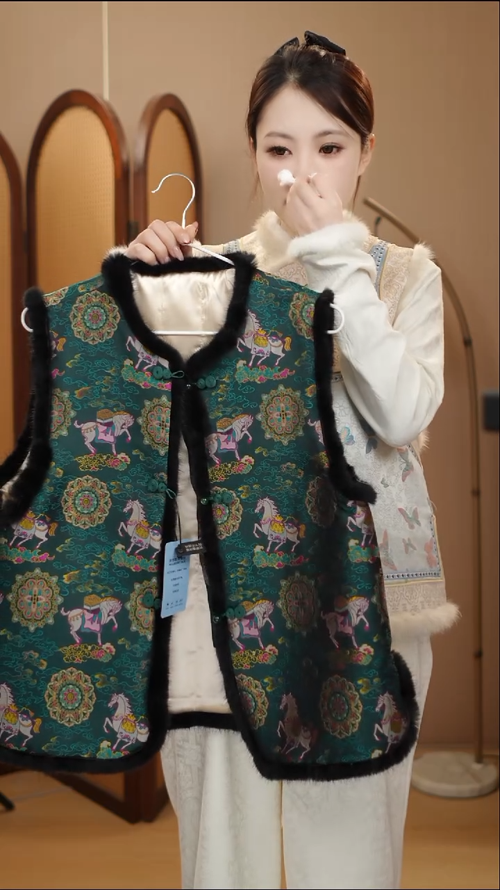 墨绿马夹棉马甲  