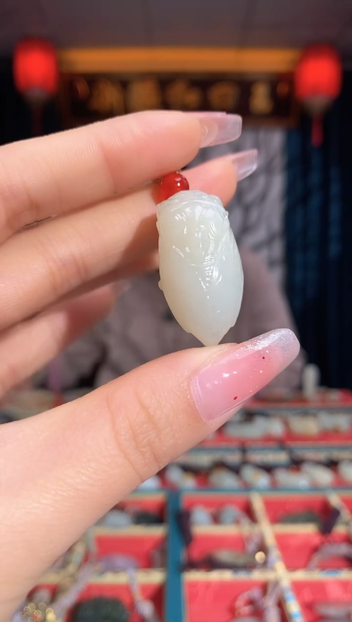 【闪购商品】和田玉颈饰未镶嵌蝉