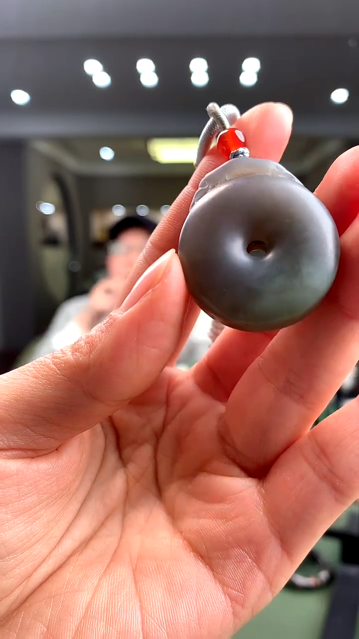 颈饰未镶嵌和田玉挂件