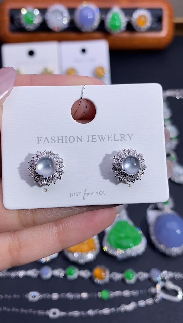 【闪购商品】翡翠耳饰18K金镶嵌耳饰