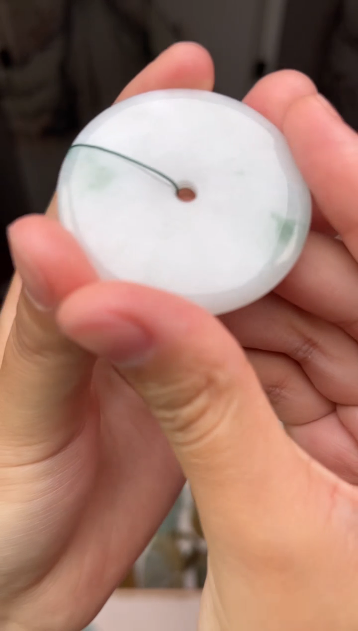 吊坠(不含链)未镶嵌翡翠天然缅甸A货翡翠（平安扣）多样性发其一