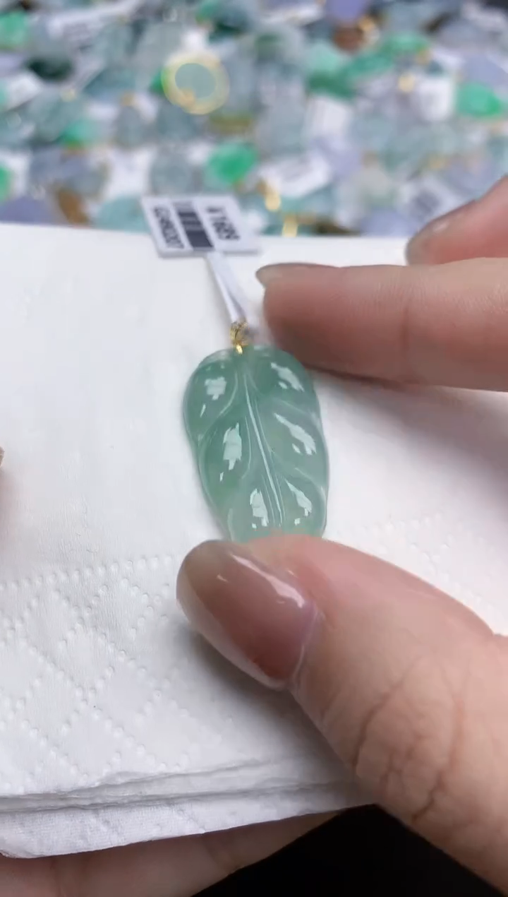 【闪购商品】翡翠颈饰18K金镶嵌天然缅甸翡翠A货