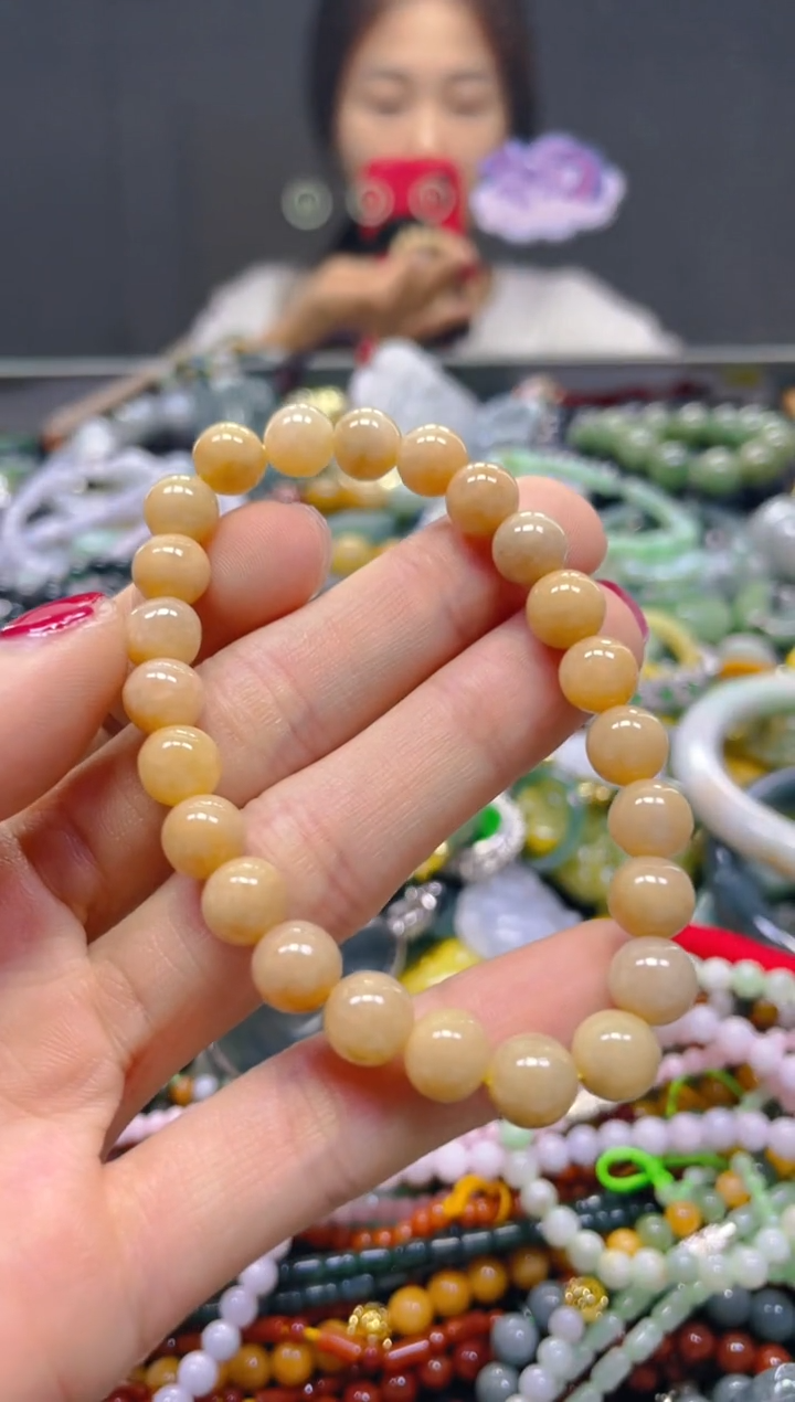 颈饰未镶嵌翡翠8MM/T/翡翠A货，一件也是批发价
