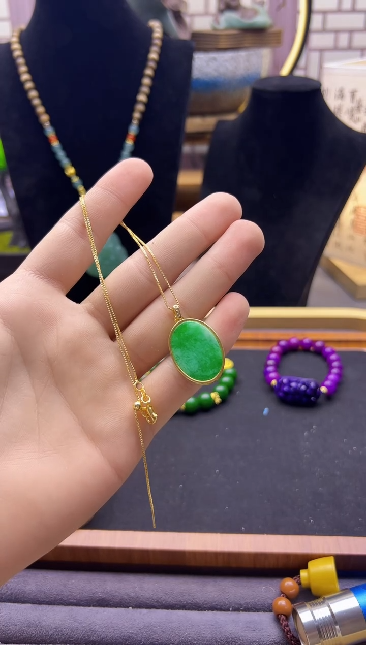 【闪购商品】翡翠颈饰14K金镶嵌D69       