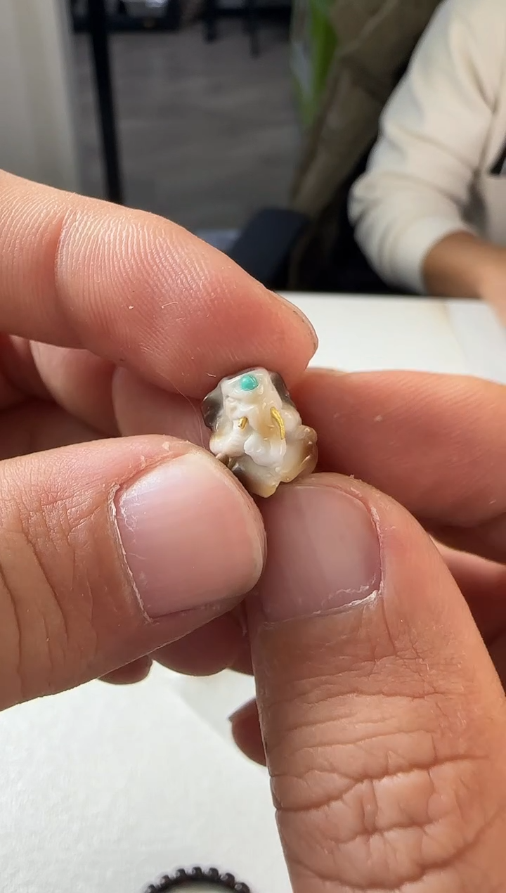 未镶嵌颈饰玛瑙/玉髓象神珠改