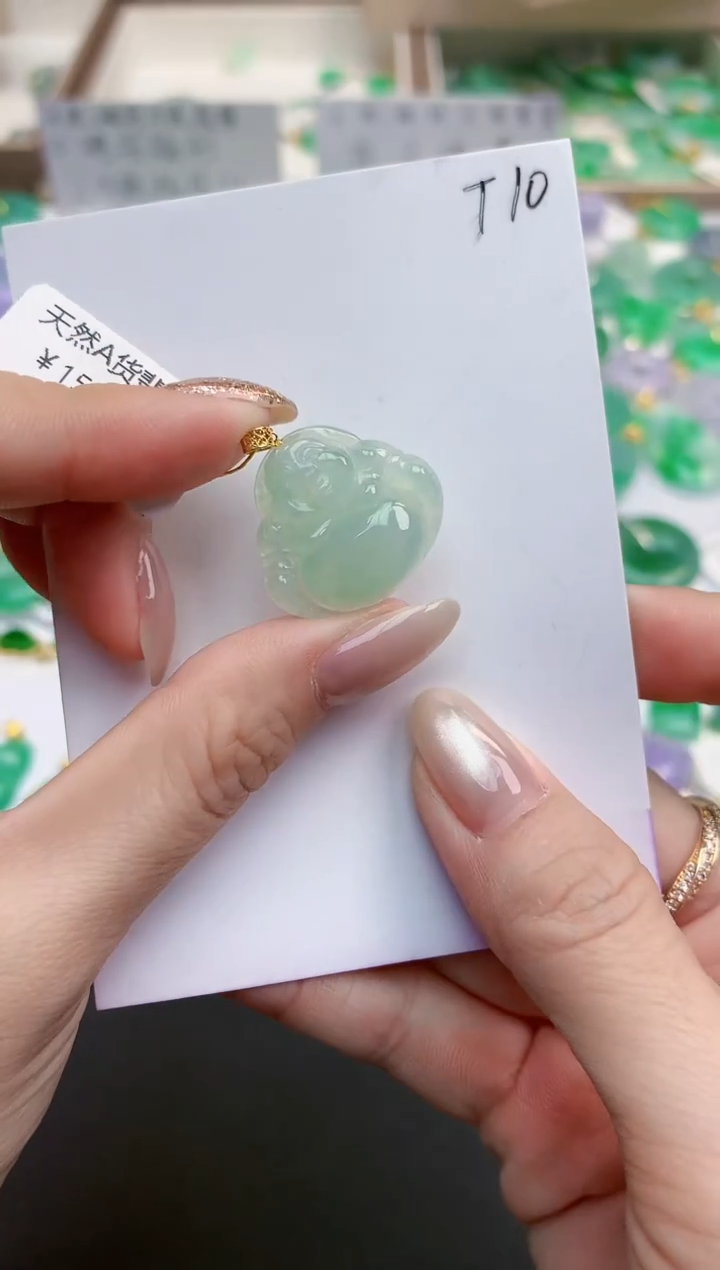 颈饰18K金镶嵌翡翠天然缅甸A货翡翠