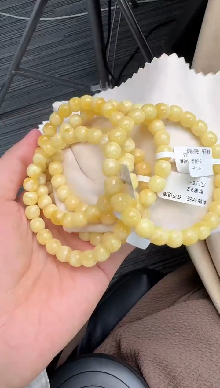 未镶嵌琥珀手串蜜蜡手串多样性发货发其一