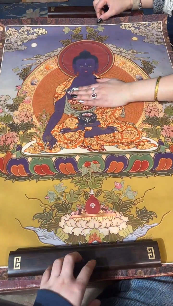 卷轴画龙妹的唐卡tk16