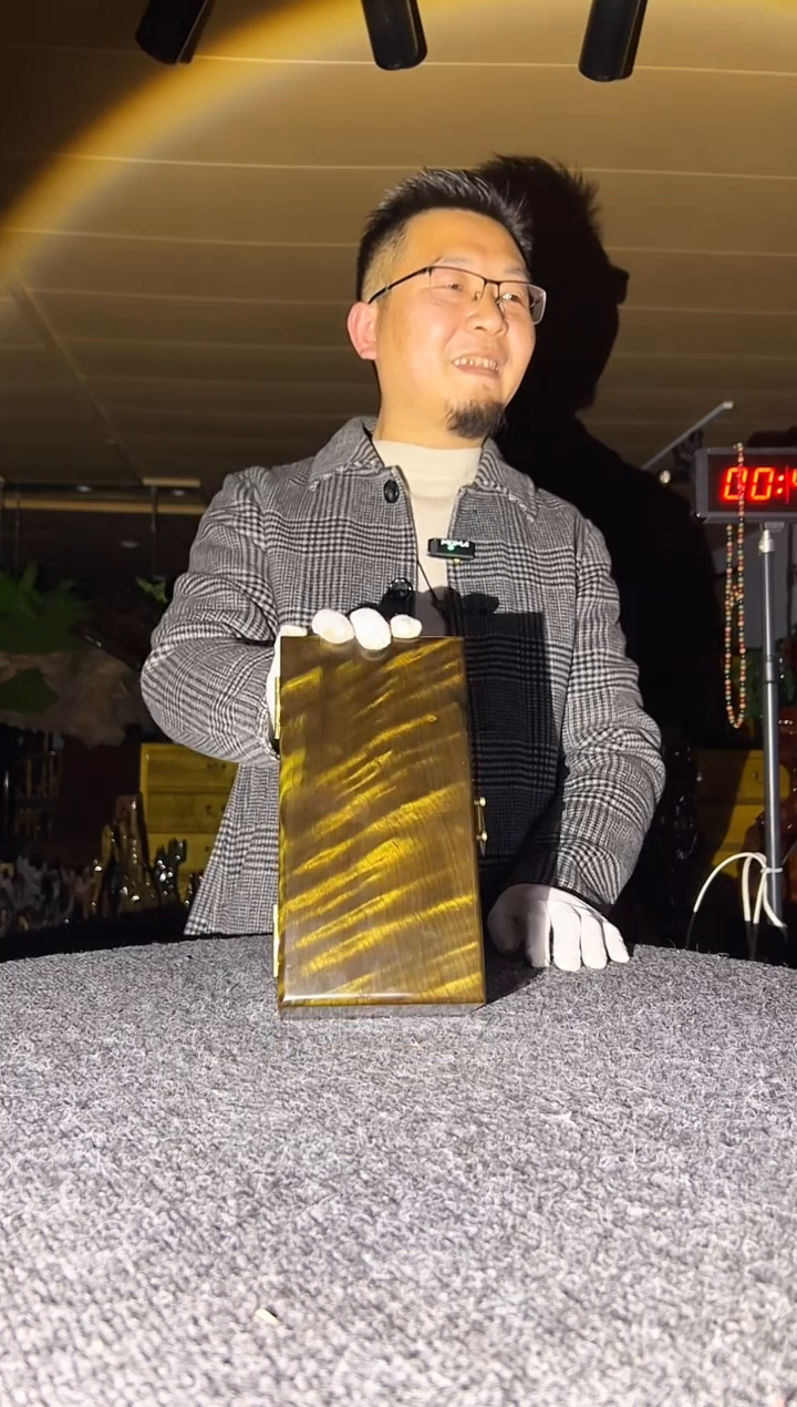 金丝楠木雕款金*金丝楠木摆件