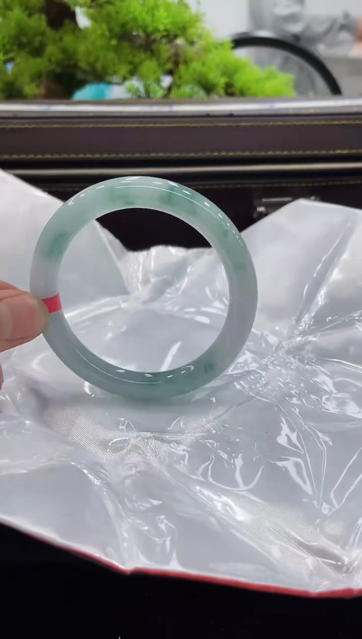 【闪购商品】翡翠手镯未镶嵌手镯