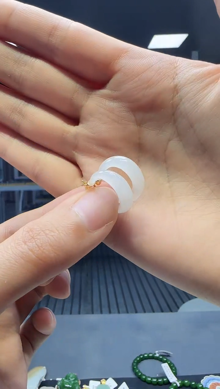 和田玉银S925镶嵌耳饰1