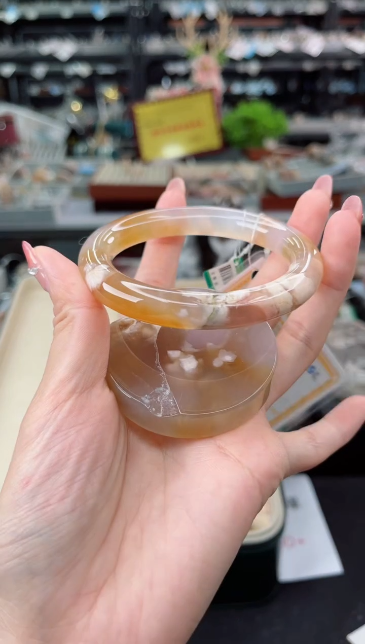 【闪购商品】石英质玉手镯未镶嵌58圈口（赠品镯心）6507824