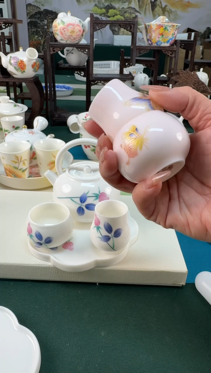 【闪购商品】瓷器 ······.......