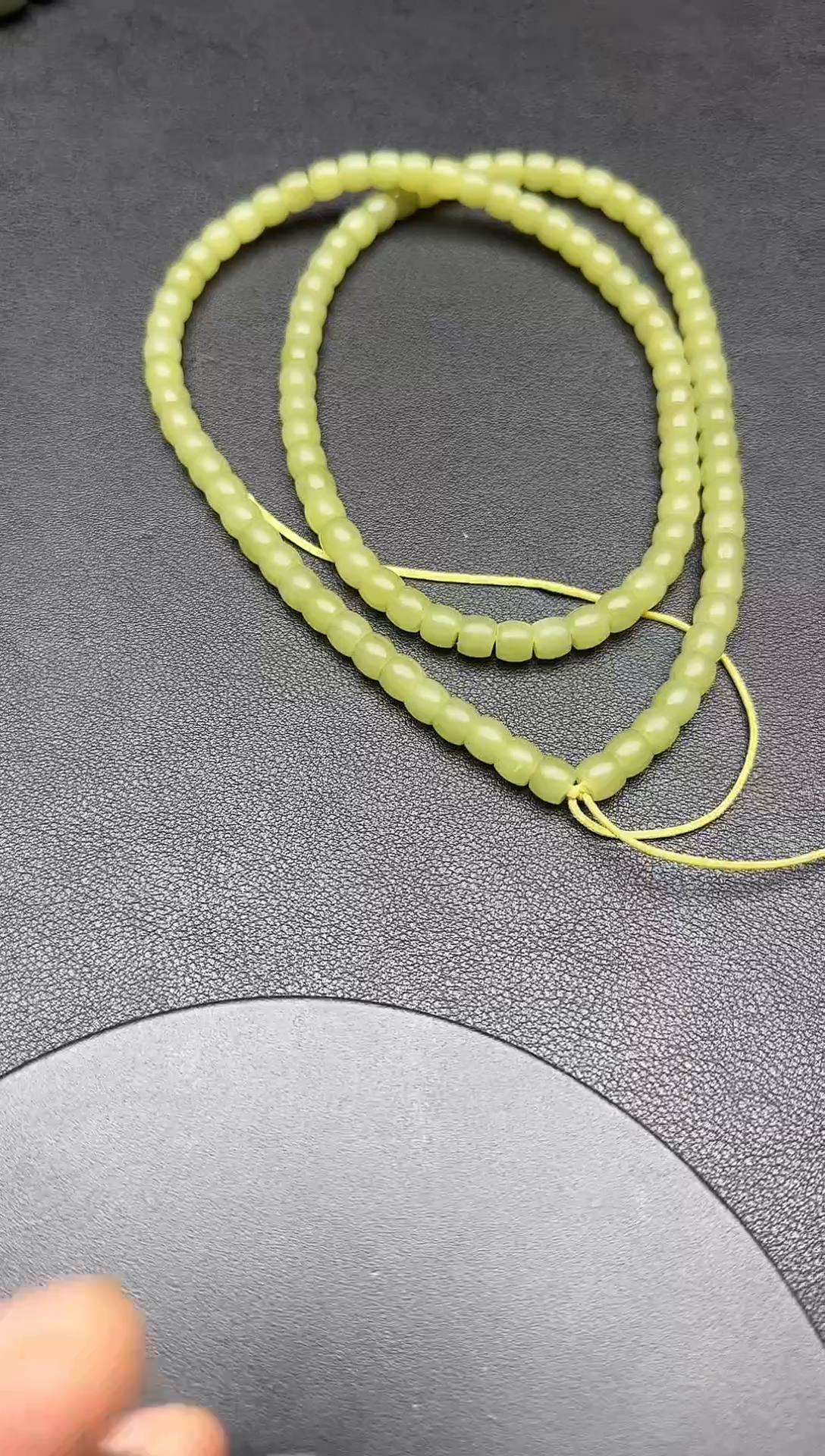 颈饰未镶嵌和田玉黄口卡6M108大长条