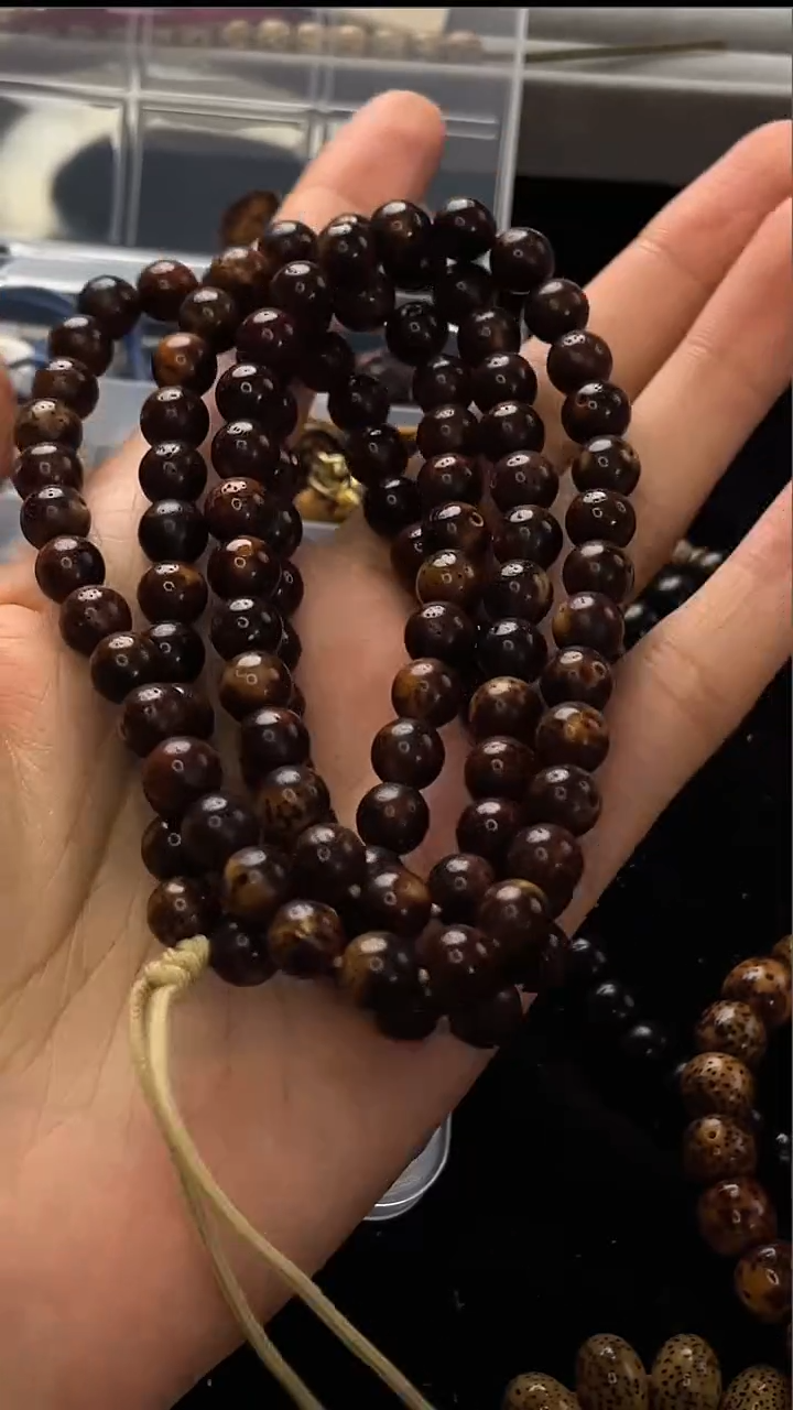 吊坠星月菩提精工级深花皮正圆8长串