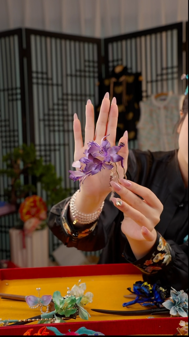 刺绣非遗苏绒花手工饰品