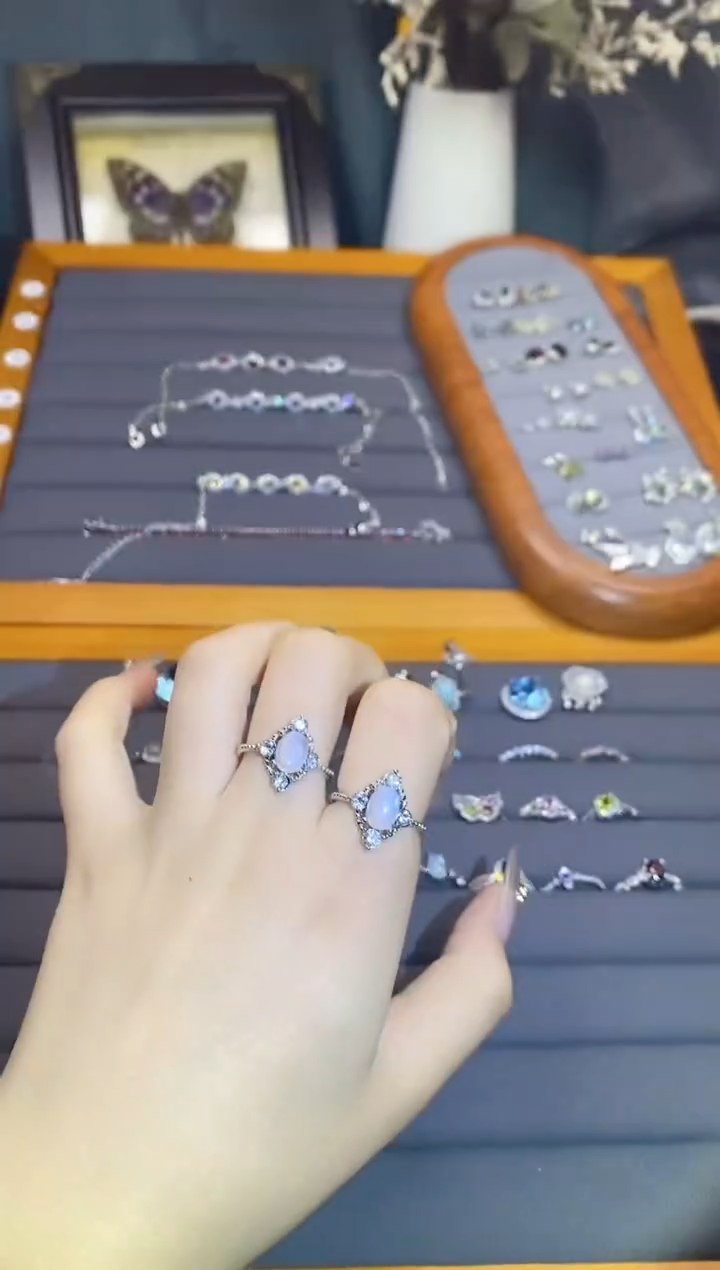 【闪购商品】水晶手链银S925镶嵌A53   