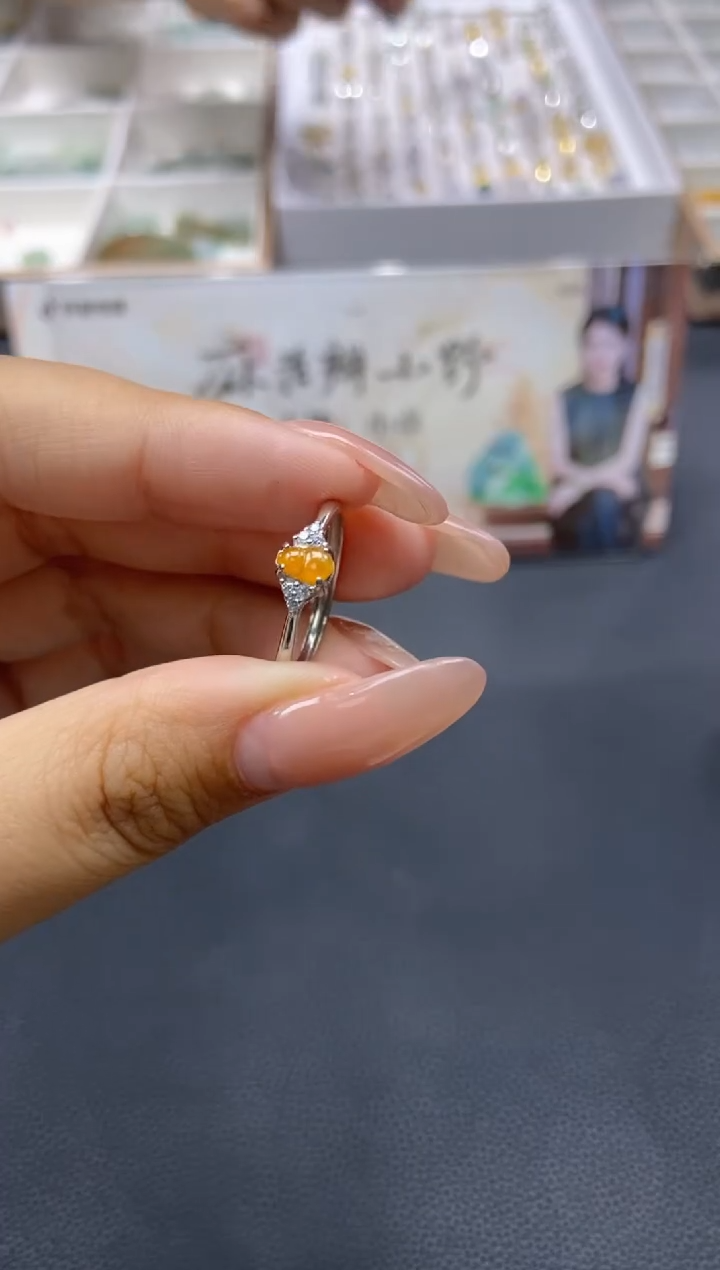 【闪购商品】定制翡翠未镶嵌天然翡翠A货66