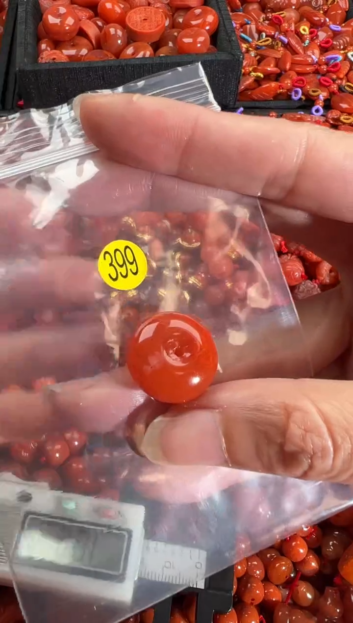 【闪购商品】南红玛瑙颈饰未镶嵌1