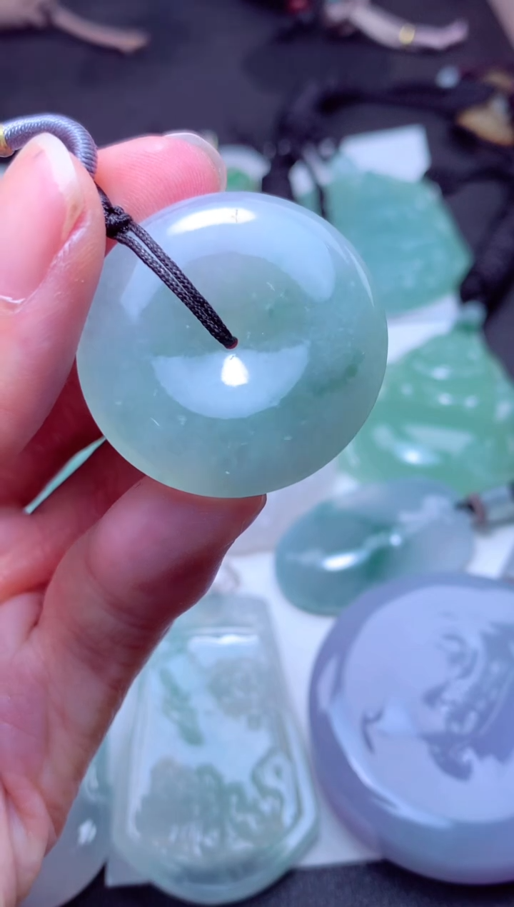 颈饰未镶嵌翡翠天然A货翡翠