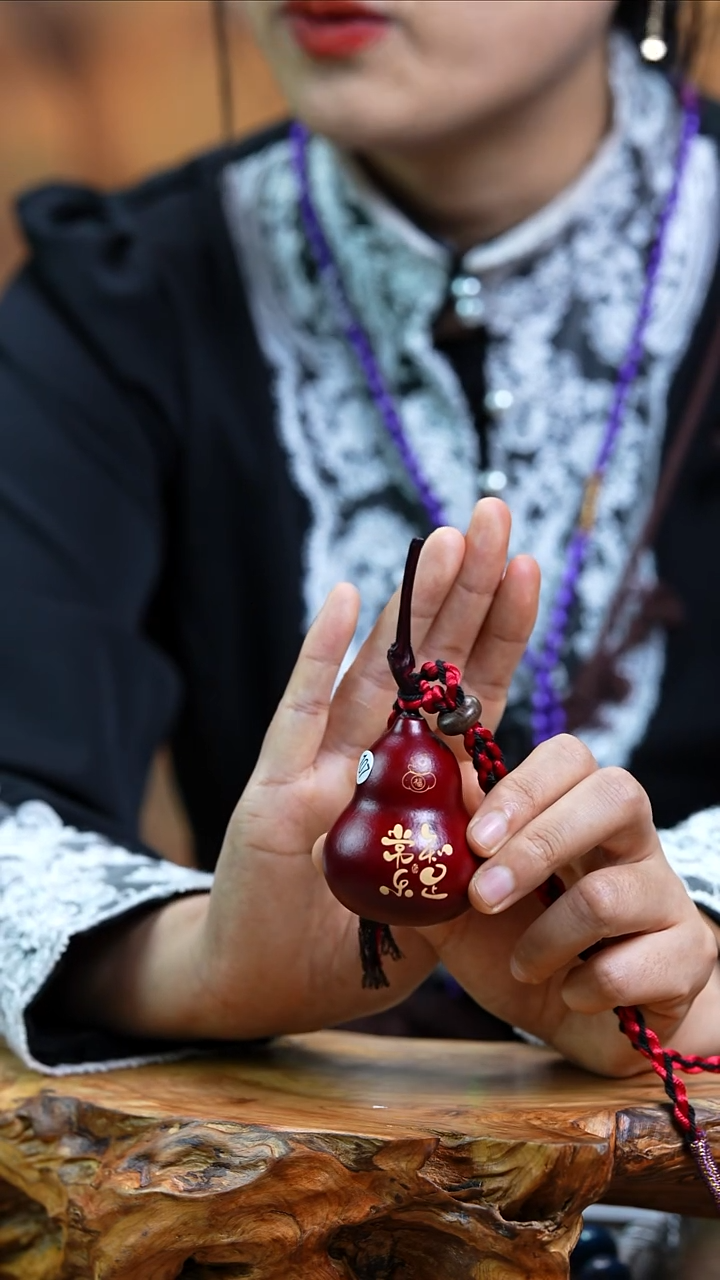 【闪购商品】107—光岳葫脖挂车挂天然大漆手捻小葫芦