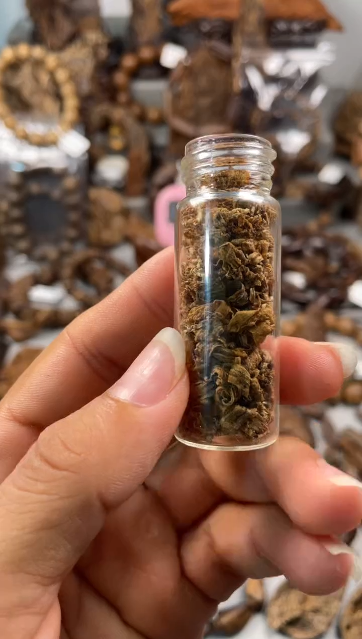 沉香沉香碎屑沉香  越南芽庄