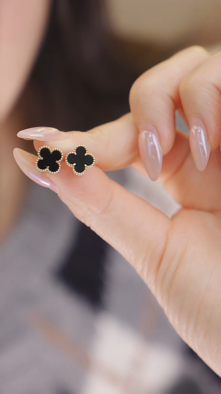 18K金镶嵌耳钉玛瑙/玉髓10mm黑花耳钉