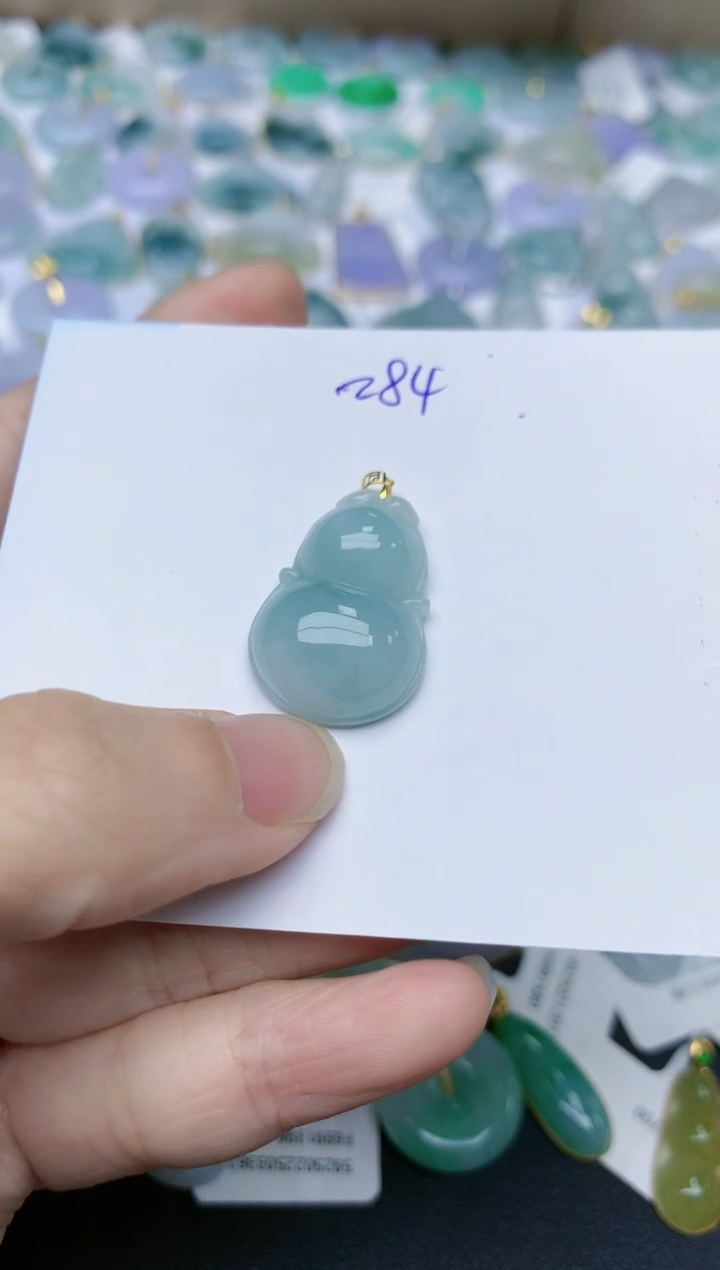 【闪购商品】翡翠颈饰18K金镶嵌天然翡翠A货    