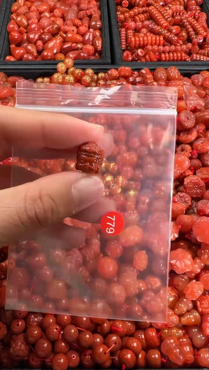 【闪购商品】南红玛瑙颈饰未镶嵌1