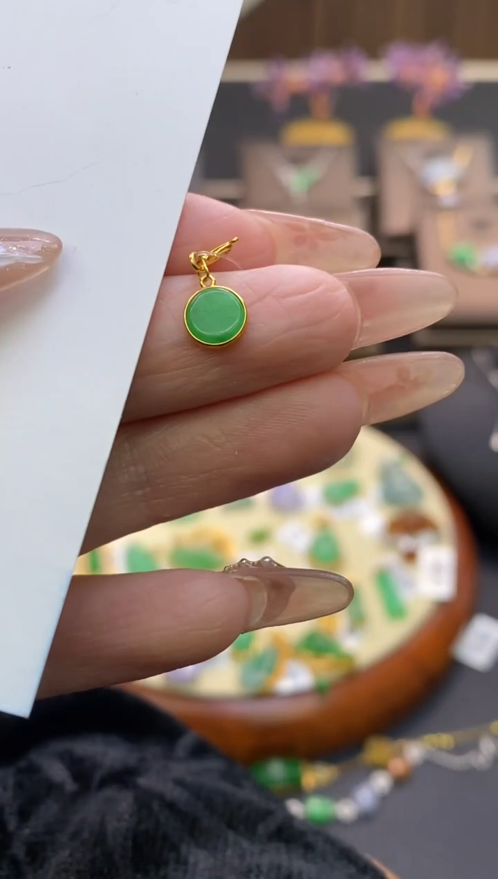 【闪购商品】翡翠颈饰18K金镶嵌净货12318