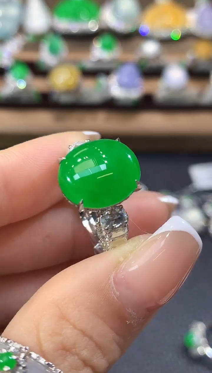 18K金镶嵌戒指翡翠C74