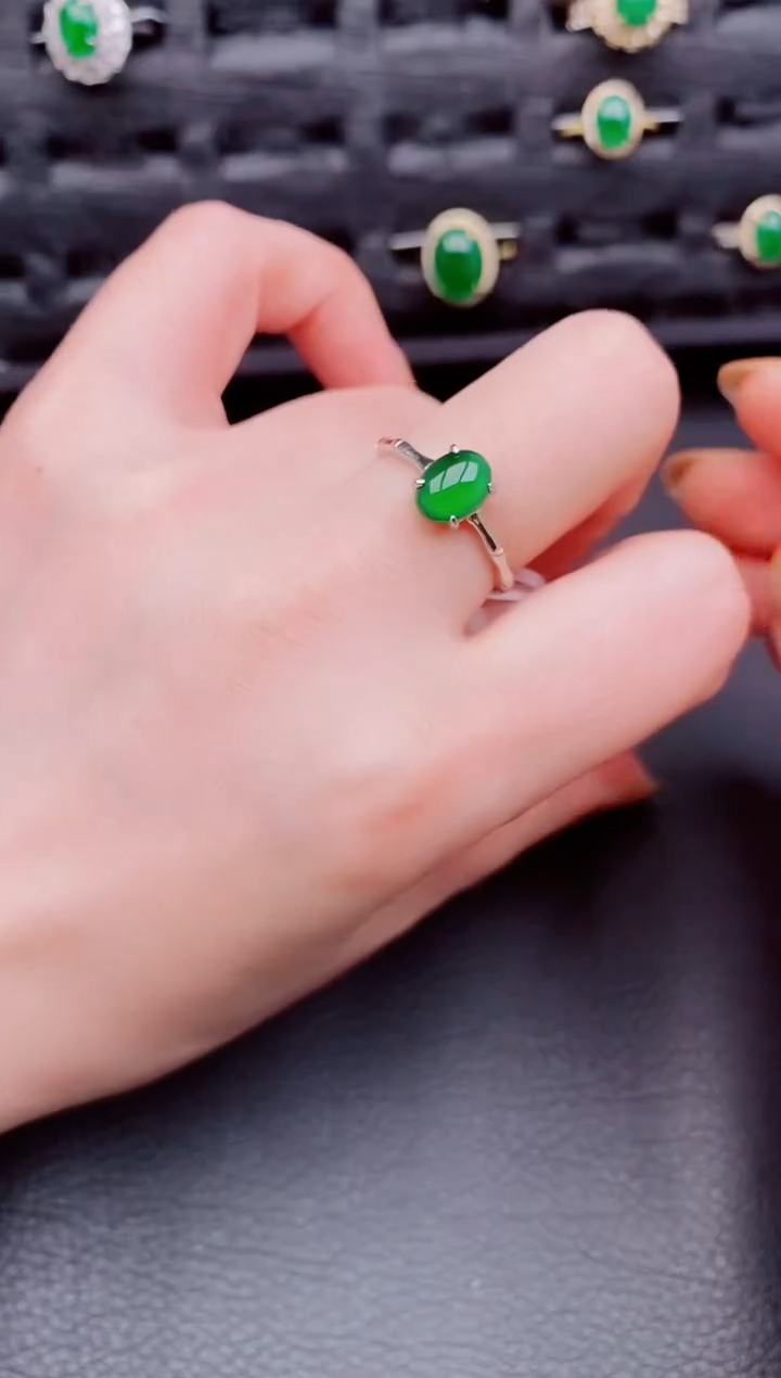 【闪购商品】翡翠戒指银S925镶嵌天然a货翡翠317