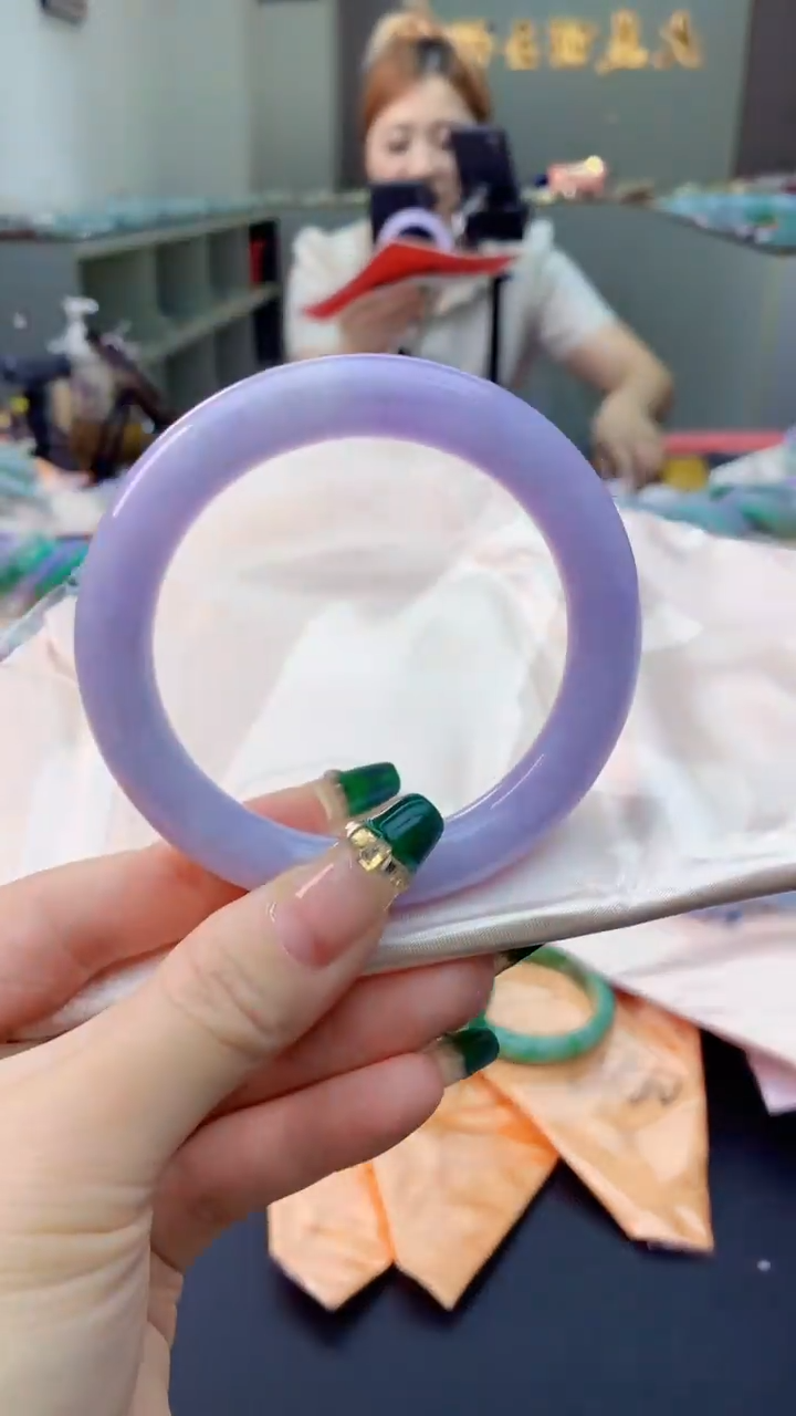 翡翠手镯未镶嵌0265273536