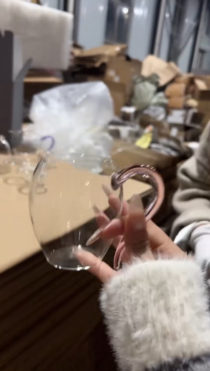 粉色怡然简易包装禾