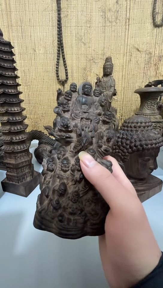 【闪购商品】香榧木香木雕刻佛祖座下十八罗汉