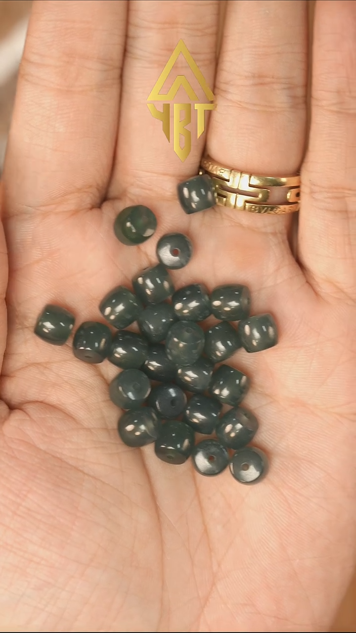 散珠翡翠蓝绿直切单珠-直径7.7-8（多样性发其一）