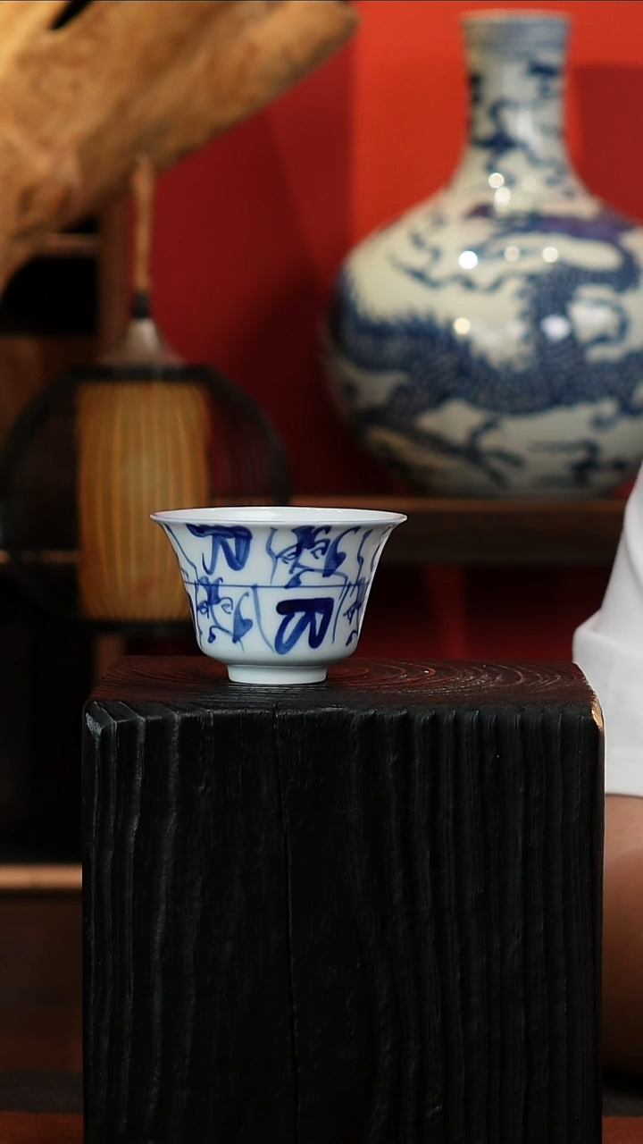 摆件青花马蹄刀子纹