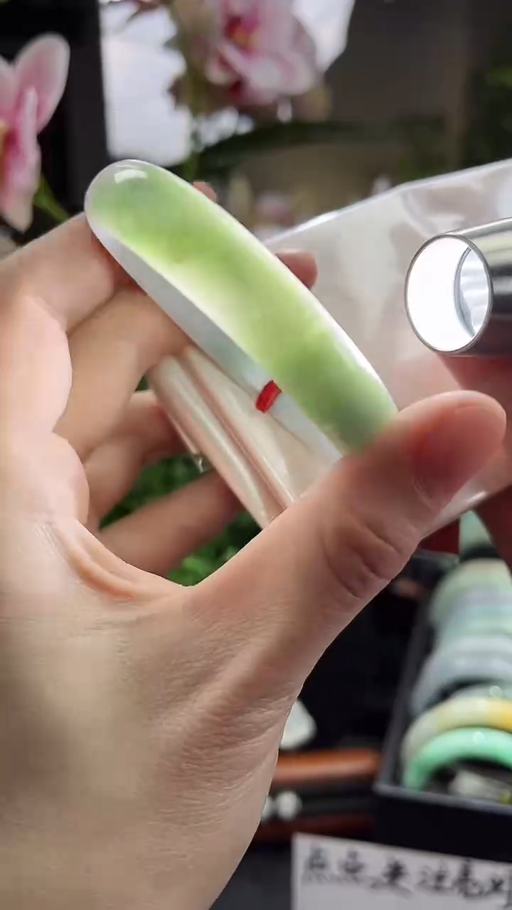 【闪购商品】翡翠手镯未镶嵌正圈