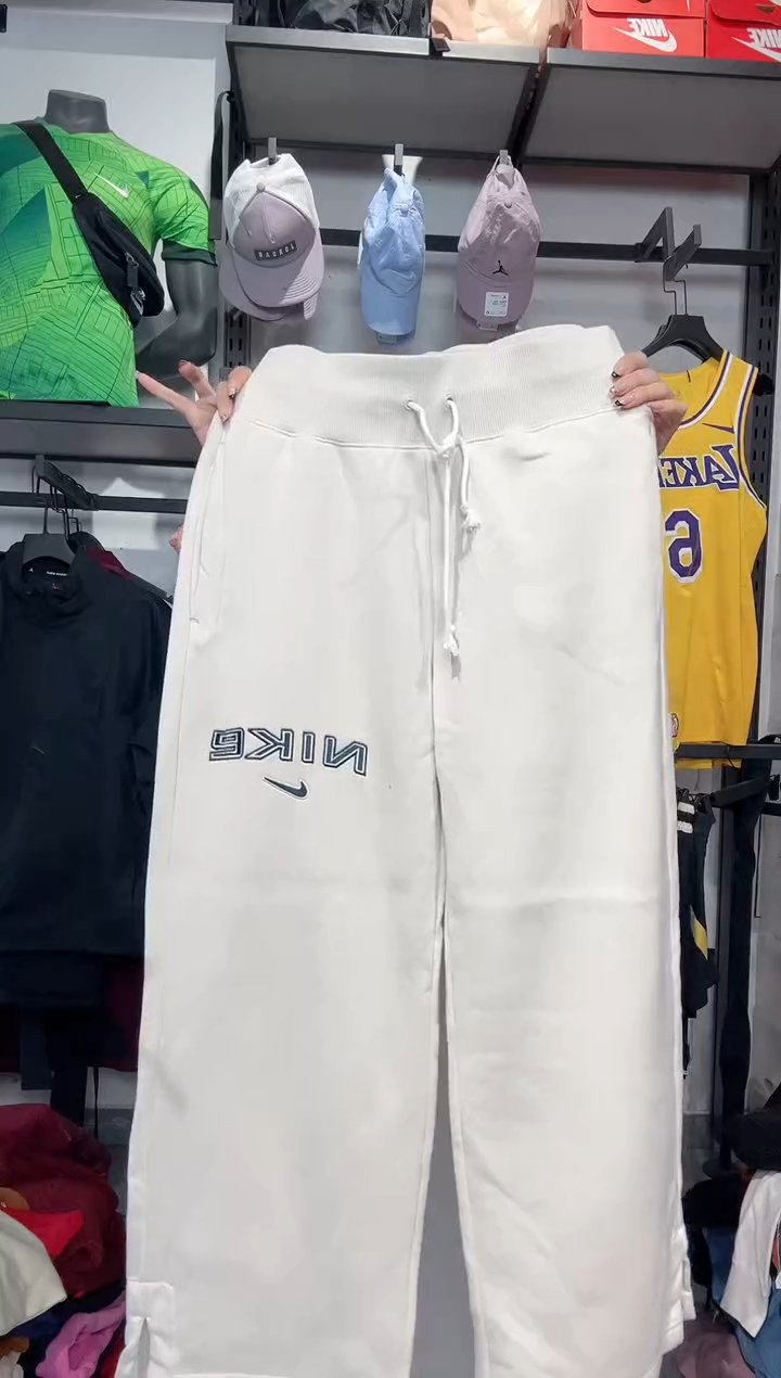 1101   编码 瑕疵款直播间过款为准 尺码 XL