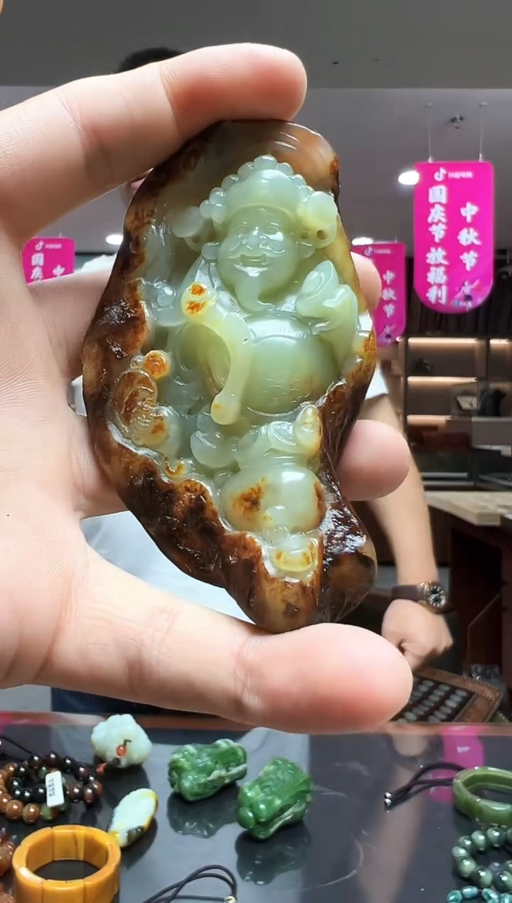 未镶嵌岫岩河磨玉（透闪石质玉）把件精品财神